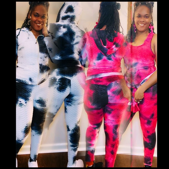 Tracksuit - Picture 3 of 3